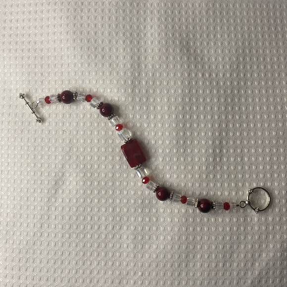 Handcrafted Red Carnelian Agate and Crystal Bracelet - Picture 4 of 5